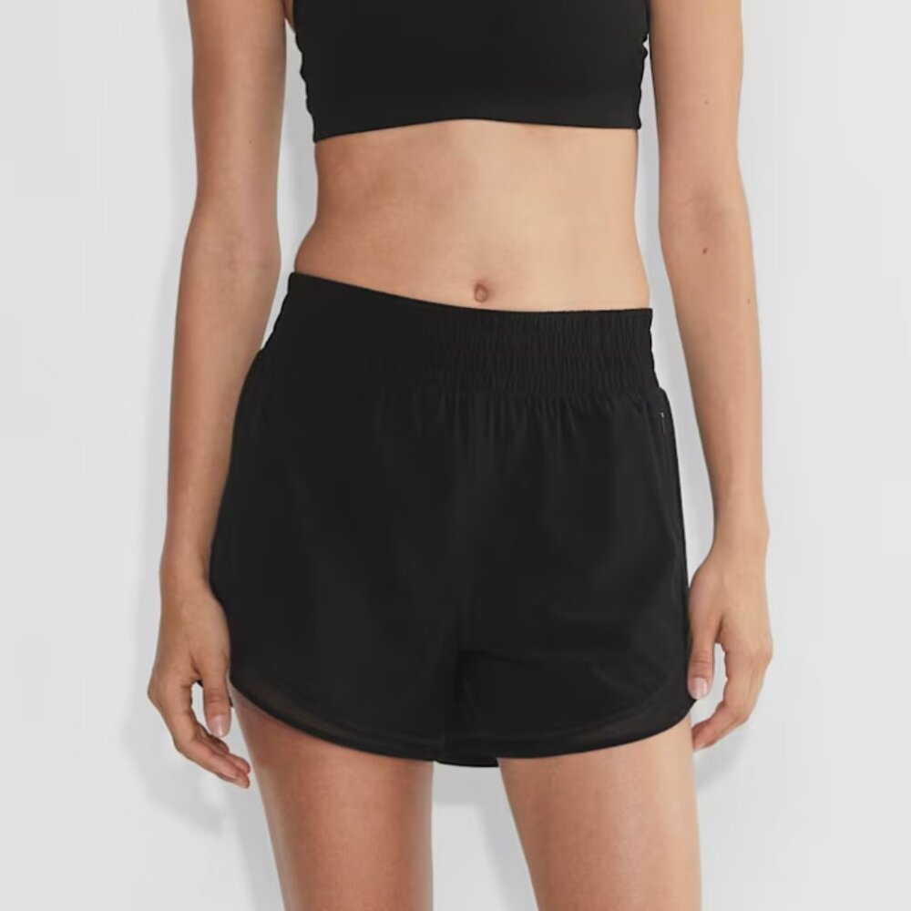 Aritzia Golden MoveTech™ Legacy Hi-Rise 4" Short